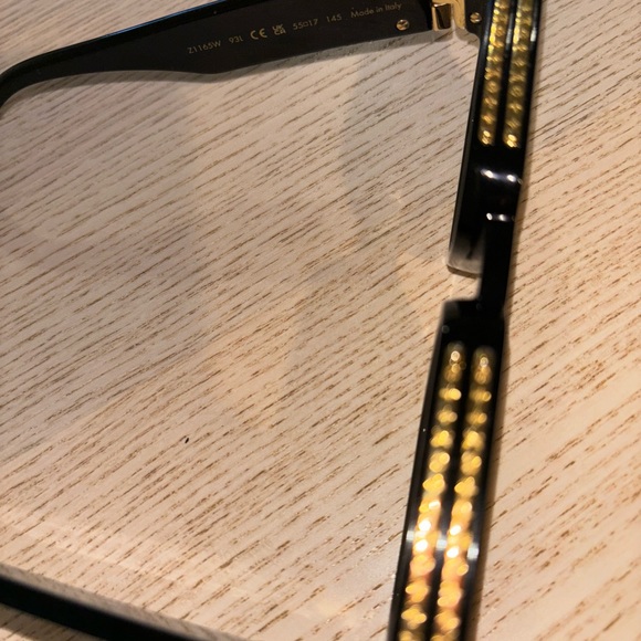 2018 Louis Vuitton, sunglasses - Picture 2 of 12